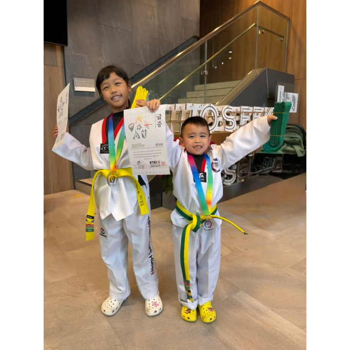 598585602_1403601291775515_33433963353473967_n